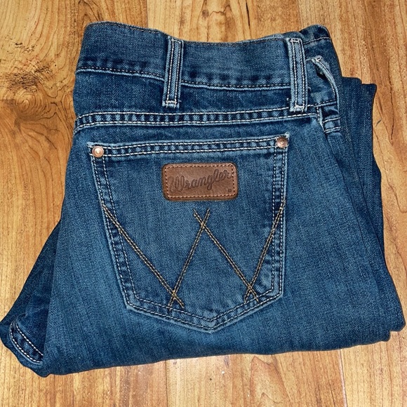 Wrangler Other - Men’s Wrangler Retro Relaxed Bootcut Jeans 32x30